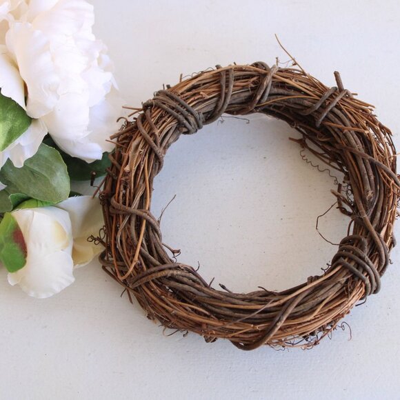 Grapevine Wreath, NOS, 6" Diameter, Single or Double, Natural Round Twig Look - Picture 1 of 10